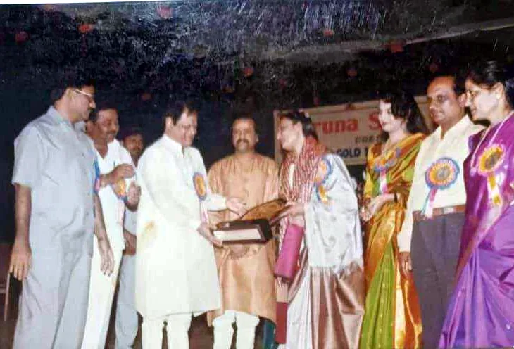 Felicitation of guests at a KSS event